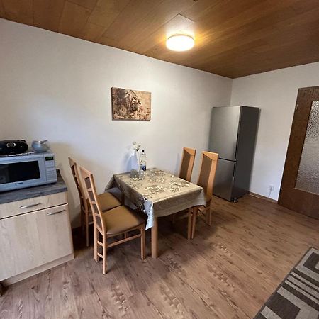 Ferien- Und Monteurwohnung Zum Waldblick Exterior photo