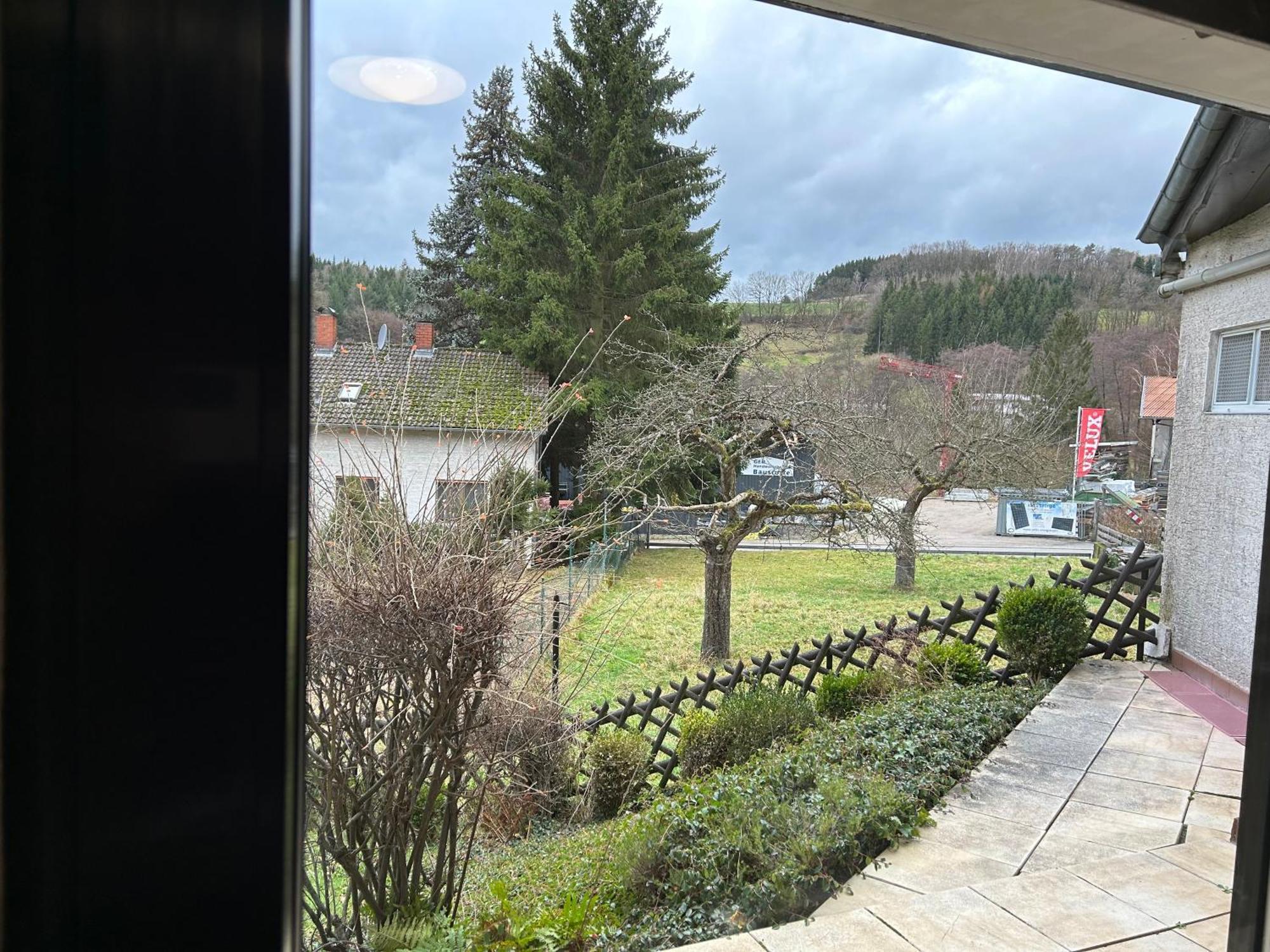 Ferien- Und Monteurwohnung Zum Waldblick Exterior photo